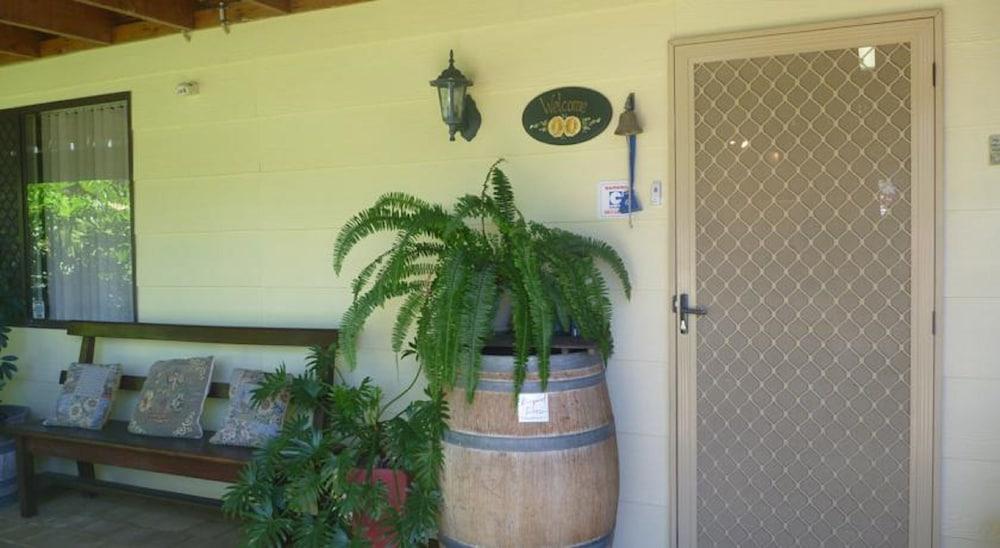 Broadwater Bed And Breakfast Busselton Bagian luar foto